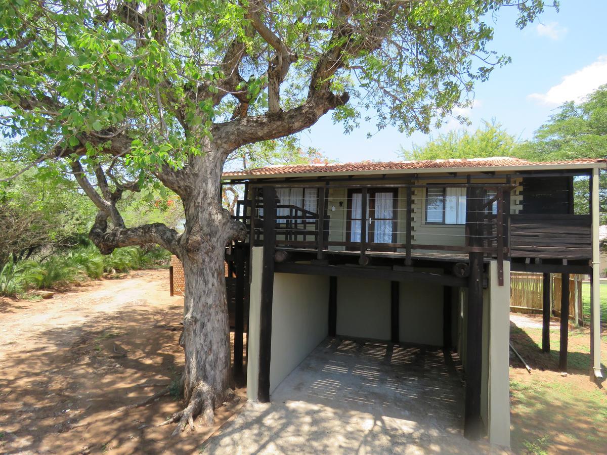 הוילה מרלות' פארק Kruger View Tree House מראה חיצוני תמונה