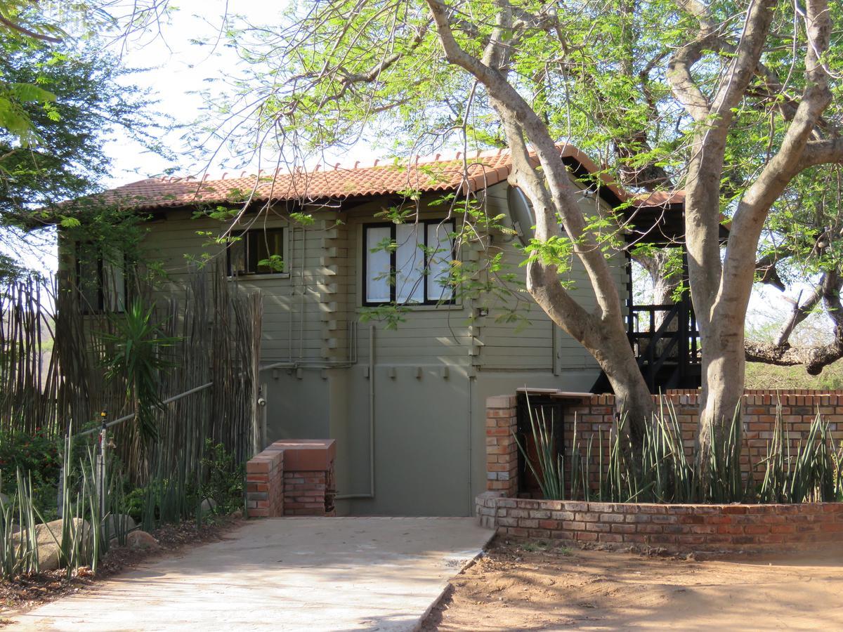 הוילה מרלות' פארק Kruger View Tree House מראה חיצוני תמונה